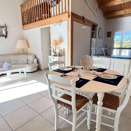 Maison Recente, A Proximite Du Port De * La Flotte