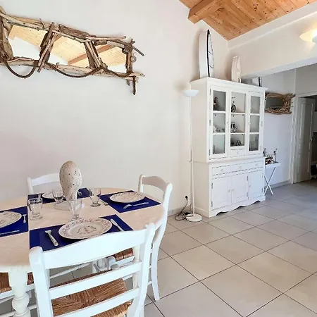 Maison Recente, A Proximite Du Port De * La Flotte
